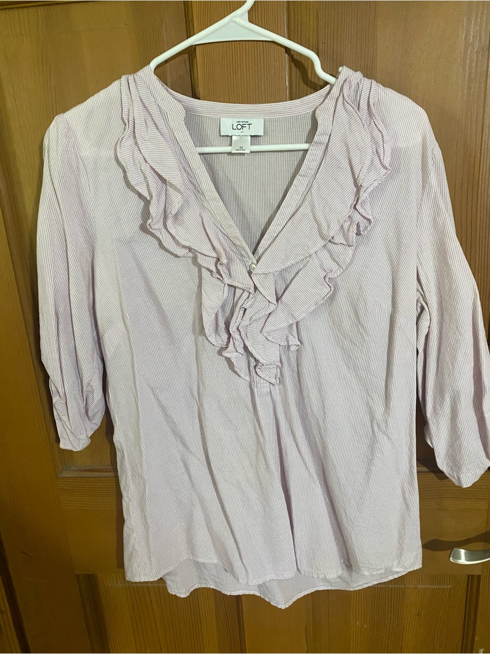 LOFT Light Pink Ruffle V-Neck 3/4 Sleeve Blouse